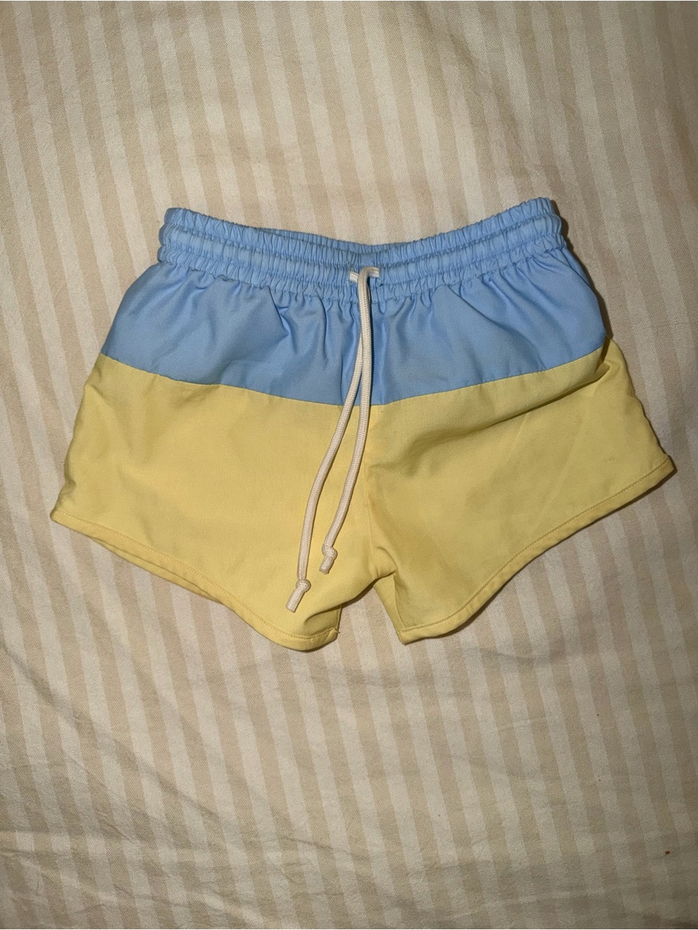Casual Two-Tone Blue and Yellow Women’s Elastic Waist Shorts